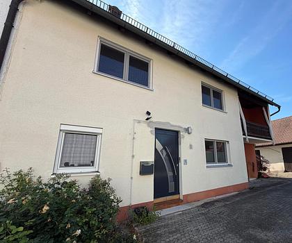 Charmante Doppelhaushälfte in Schwarzenbruck - OT Altenthann