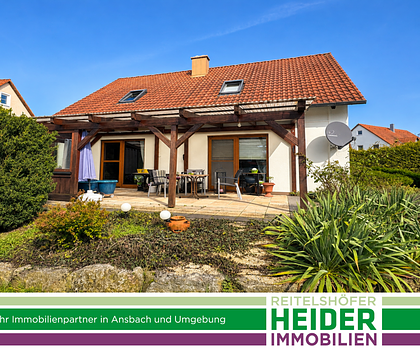 Einfamilienhaus mit Einliegerwohnung, in sonniger Lage