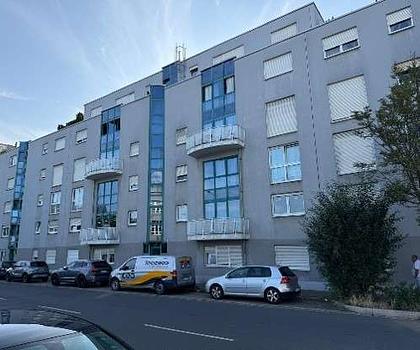 Kompakte 1-Zimmer-Wohnung mit Balkon und eigenem Stellplatz in der Tiefgarage