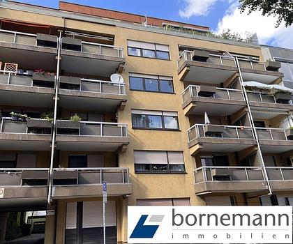 Wöhrd, Nähe Altstadt! Frei ab 1.1.27! Gepflegte 2-Zi.-ETW mit EBK, Südbalkon + Duplex-Parker!
