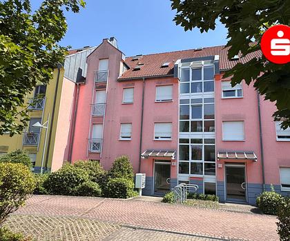 Charmante Dachgeschosswohnung mit Galerie und Tiefgaragenstellplatz in St. Jobst