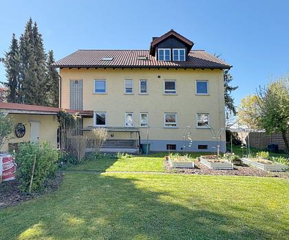 Kein Renovierungsstau! 3-Familienhaus mit großem Garten in Hirschaid