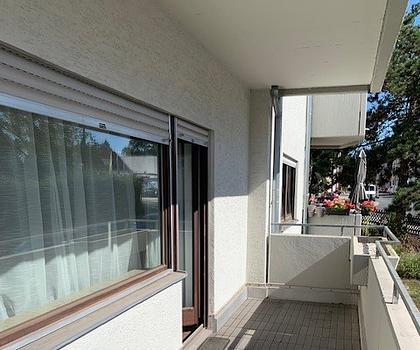 Modernisierte Wohnung mit zwei Balkonen
und Akustikkeller ...