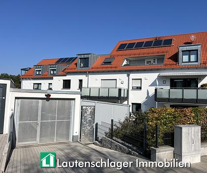 Neuwertig & modern! 2-Zi.-Wohnung mit großem Balkon und Tiefgaragenstellplatz in Neumarkt, Heideweg