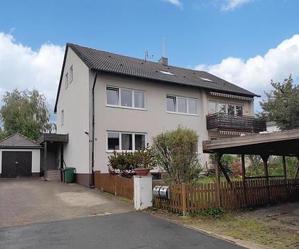 +++ SCHÖNES DREIFAMILIENWOHNHAUS IN RUHIGER UND BEVORZUGTER LAGE IN HEROLDSBERG +++