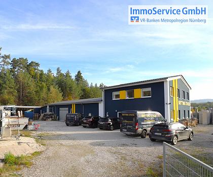 Großzügiges Betriebsanwesen mit Bürogebäude, Lagerhallen und Gewerbegrundstrück