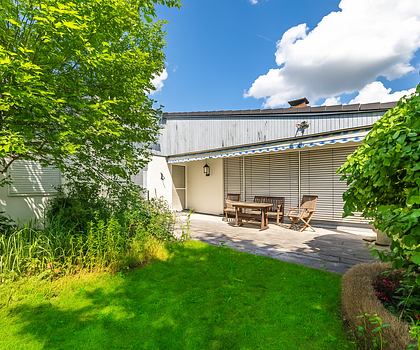 HEGERICH: Von Gartentraum & jede menge Platz - komfortabel ausgebautes Einfamilienhaus in Cadolzburg
