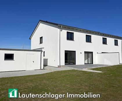Effizient, großzügig & modern! NEUBAU-Doppelhaushälfte mit Doppelgarage in Deining bei Neumarkt/Opf.