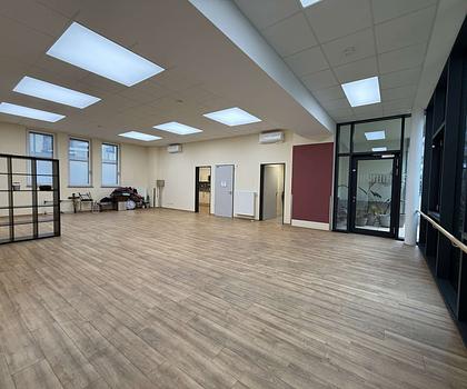 Großzügige Gewerbeeinheit in Nürnberg – ideal für Pflege oder Büro