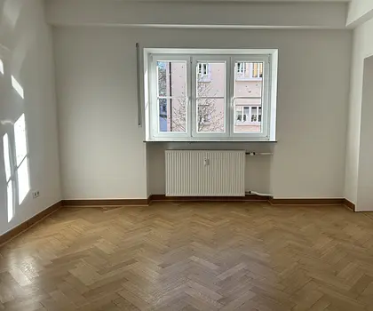 Sanierte Altbauwohnung im Niebelungenviertel
