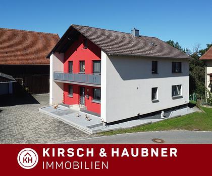 Zweifamilienhaus mit Wirtschaftsgebäude - 
Ideal für Großfamilie und Klein-Unternehmer!  
   Berching - Thann