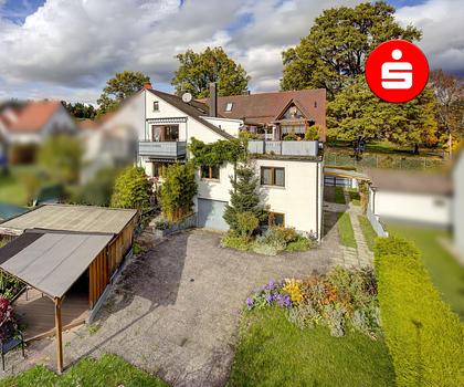 Perfekt für Anleger: DHH mit drei Wohnungen