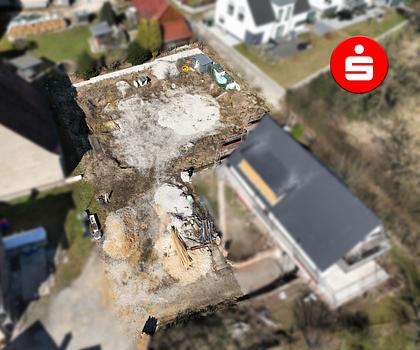 Teilerschlossenes großes Grundstück