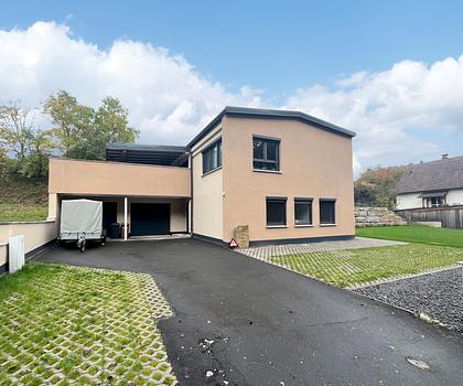 Nicht von der Stange - Außergewöhnliches Wohnhaus in Bischberg / Trosdorf