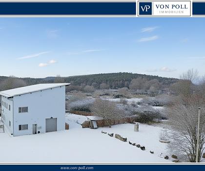 Duplex-Wohnung + Betriebsgebäude 
Terrasse + Garten, Blick in das Naturschutzgebiet