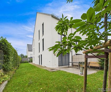 Für Familien, die mehr erwarten – hochwertiges Reiheneckhaus im Grünen gelegen, mit Tiefgarage