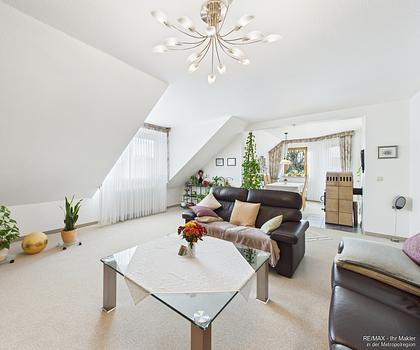 Charmante 3-Zimmer-Wohnung mit Garten, Sauna, Garage und Stellplatz