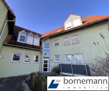 Schwanstetten! Gemütliche DG-ETW, 2-Zi., vermietet, Spitzboden + 2 Stellplätze!