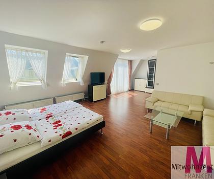 Geräumige 1 Zimmer Wohnung mit Balkon