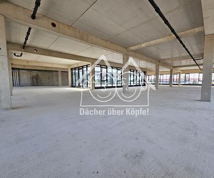 TOP: Repräsentative Neubauflächen in frequentierter Sichtlage in Nürnberg - Höfen