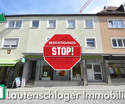 Nähe Residenzplatz! Ruhig gelegene 4-Zimmer-Stadtwohnung mit Tiefgaragenstellplatz in Neumarkt