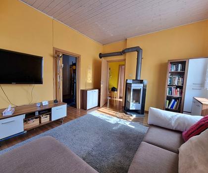 Wohnen in Schoppershof ...
Großzügige Maisonette in einem historischen Wohnhaus ...