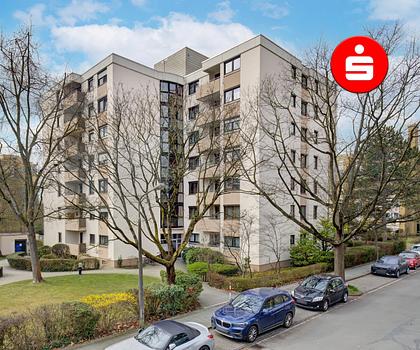 Großzügige, freie 4-Zimmer-Wohnung mit zwei Balkonen u. Tiefgaragenstellplatz