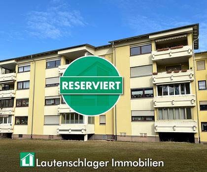 Ihr neues Renovierungsprojekt: 4,5-Zimmer-Wohnung mit Loggia und TG-Stellplatz in der EFA-Straße.