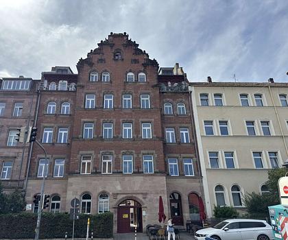 Wohnglück zwischen Klinker und Pegnitz – 3 Zimmer Wohnung mit Ausblick und Altbaucharme