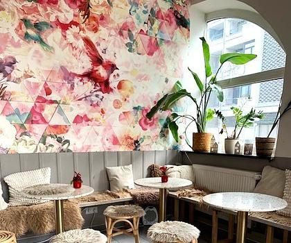 Gemütliches Café mit liebevollem Ambiente
sucht Nachfolger ...