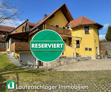 Ruhig gelegen & großzügig geschnittene 4-Zimmer-EG-Wohnung mit zwei Kfz-Stellplätzen bei Berg