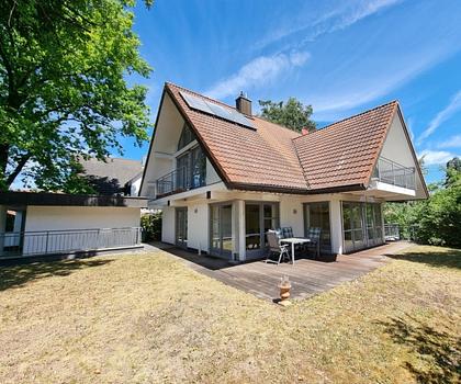 Architektonisch reizvolles Wohnhaus ...
großzügig und individuell ...