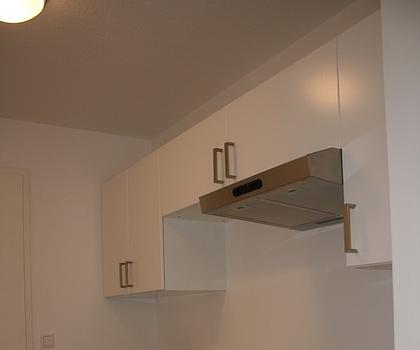 Modernes Businessapartment mit Balkon