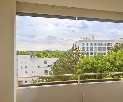 3-Zimmer--Wohnung mit Loggia  und Tiefgaragenstellplatz - Nähe Kunigundendamm zu vermieten