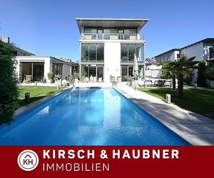 EXKLUSIVE FAMILIENVILLA -  
  HERAUSRAGENDES DESIGN & MODERNSTE TECHNIK