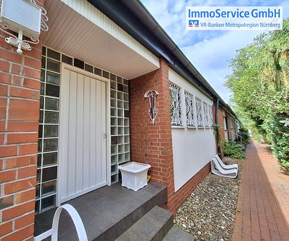 Ebenerdiges Wohnglück – Gepflegter Bungalow mit Garage und Garten